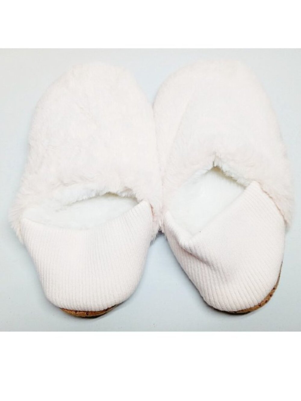 2 Old Navy fluffy slippers + Silky pink eye mask, ALL NEW - Picture 5 of 9
